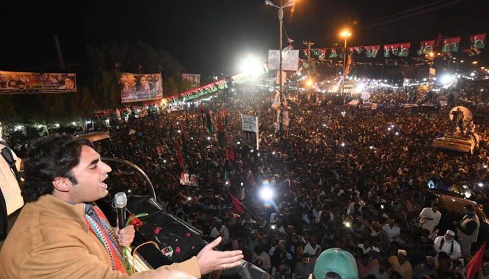 پی پی کا عوامی لانگ مارچ آج حیدر آباد کیلئے روانہ ہو گا