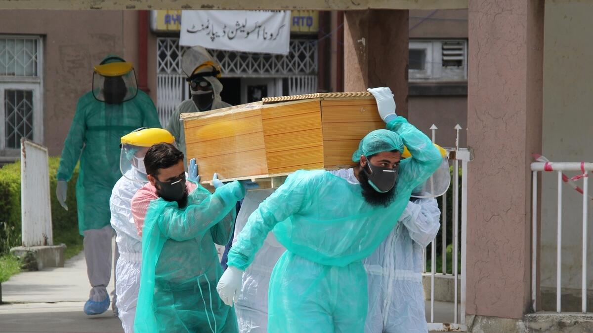 پاکستان میں کورونا سے اموات 29800 سے تجاوز کر گئیں