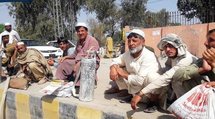 کورونا: 44 فیصد پاکستانیوں کے معاشی حالات مزید خراب ہونے کا انکشاف