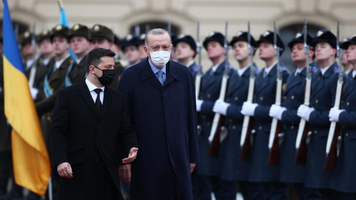 ترکی: صدر ایردوان یوکرائن پہنچ گئے، صدر زلنسکی کی طرف سے پُر تپاک استقبال