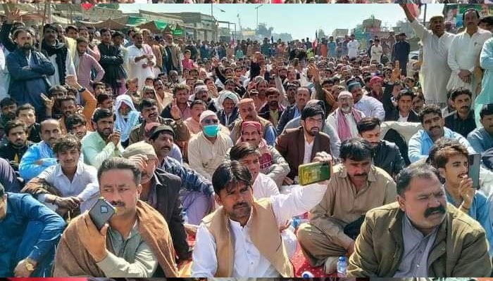 نوابشاہ: قاضی احمد میں بھنڈ برادری کا 3 روز سے جاری دھرنا ختم