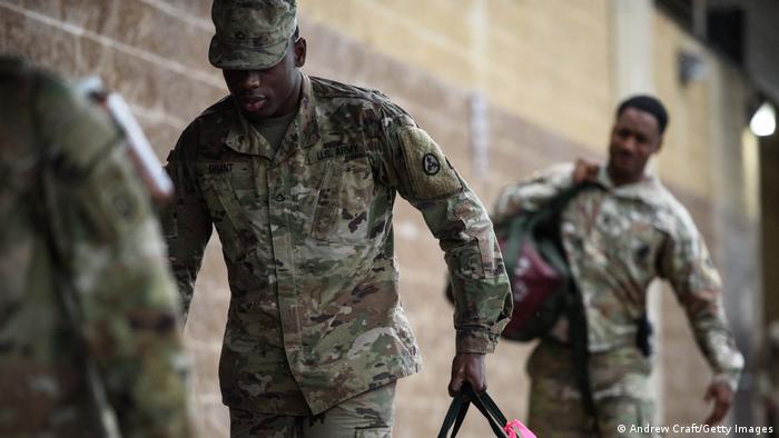 امریکی فوج کا پہلا دستہ پولینڈ پہنچ گیا