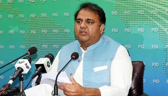 جہانگیر ترین گروپ کے اراکین وزیراعظم کے ساتھ ہیں: فواد چوہدری
