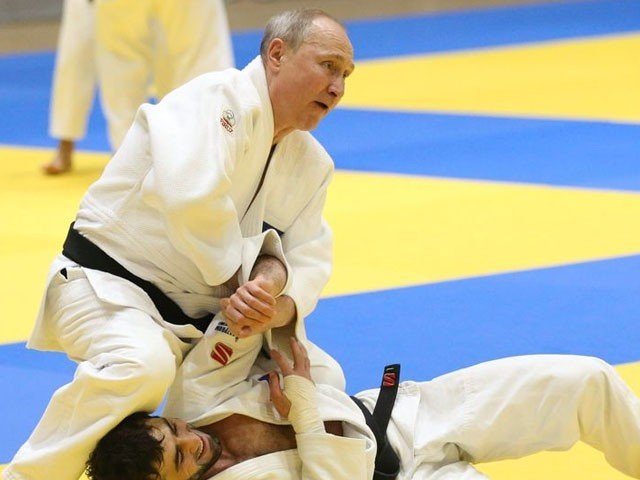 یوکرین پر حملہ، صدر پیوٹن سے جوڈو فیڈریشن کی صدارت چھن گئی